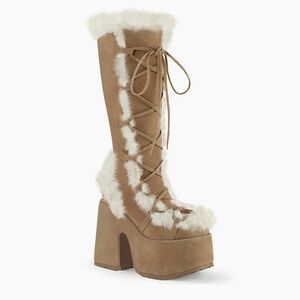 NIB Demonia Camel 311 Platform Boots